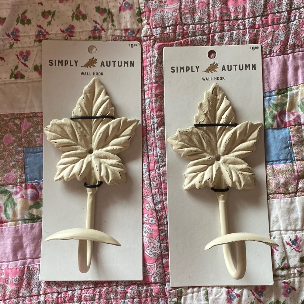 2 Farmhouse Chic Simply Autumn 🍂 Heavy Duty Lightly Distressed Metal Wall Hook